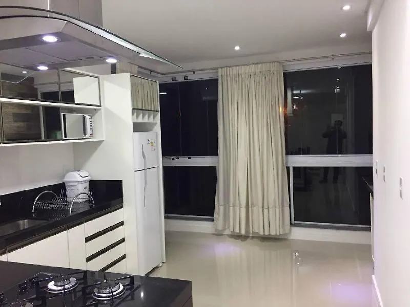 דירות בומבינאס Alto Padrao - Linda Vista Mar 0*,